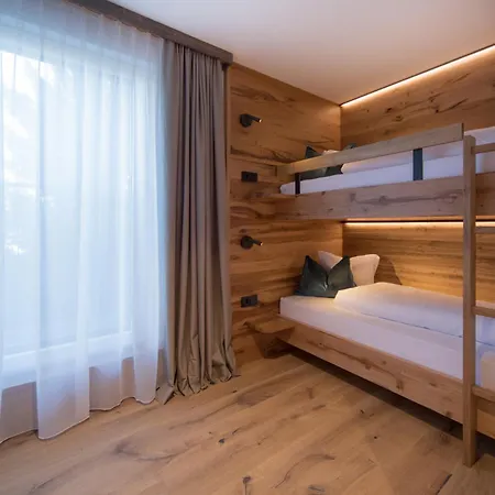 Stubai Hotel Schonberg im Stubaital