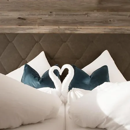 Stubai Hotel Schonberg im Stubaital