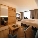 Stubai Hotel 3*
